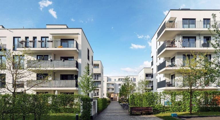 Ready-to-Move Flats in Zirakpur: 10 Things Buyers Should Check Before Booking